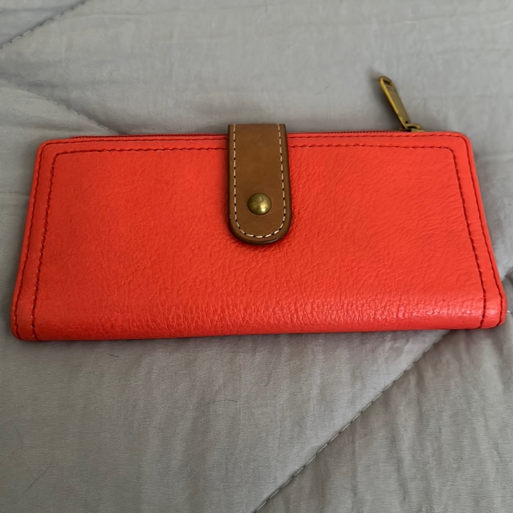 Fossil wallet